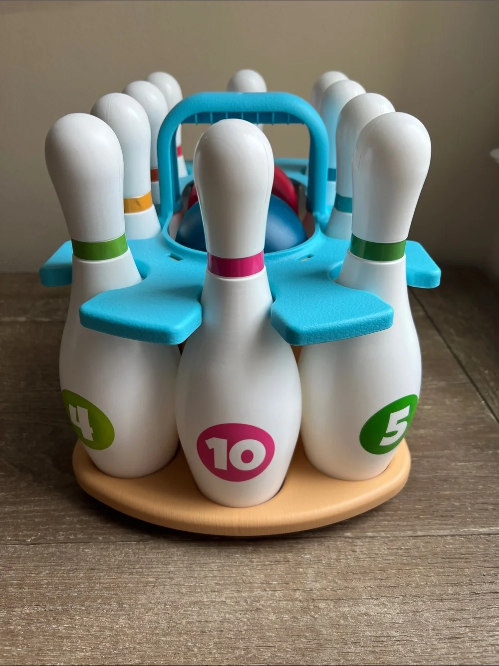 NWOT Chuckle & Roar Kids Bowling Set 10-Pin Bowling Game with Storage Caddy